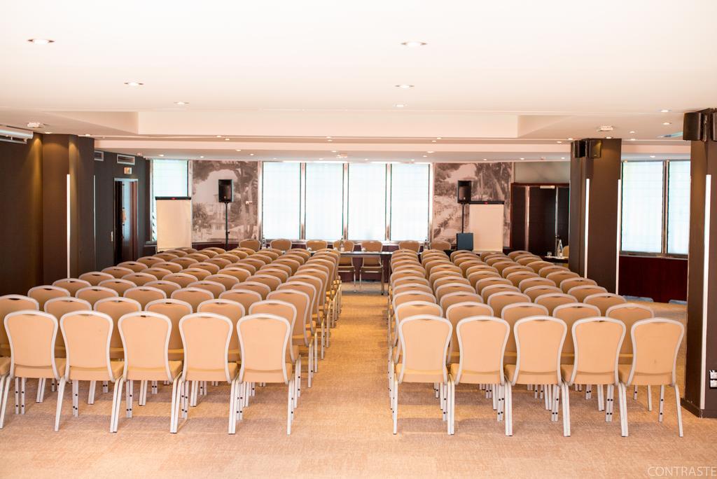 Garden Beach Hotel 주앙레핑 외부 사진